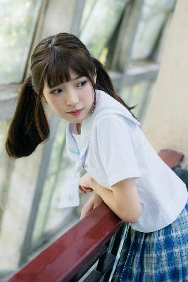 迪拜的女孩在线观看完整免费高清满天星