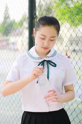 快穿女配系统名养成器类小说